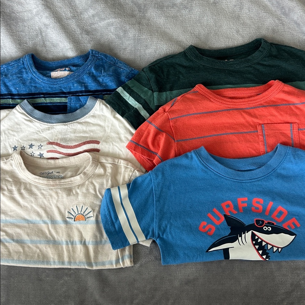 *SOLD* Bundle of 6 Shirts